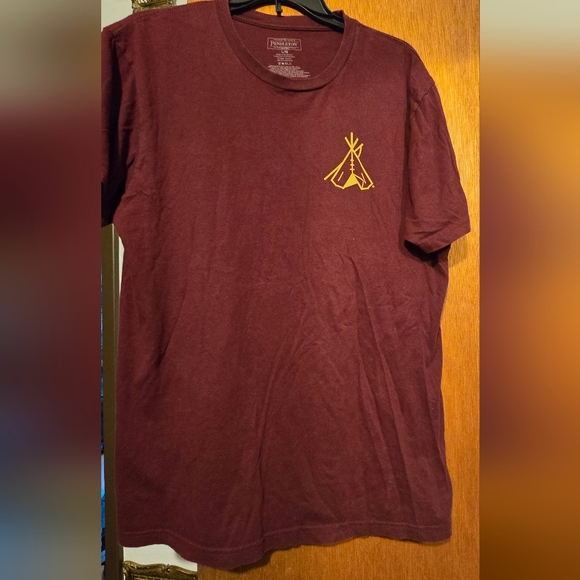 Pendleton Maroon Tee with Gold Teepee Design SzL - Picture 2 of 6